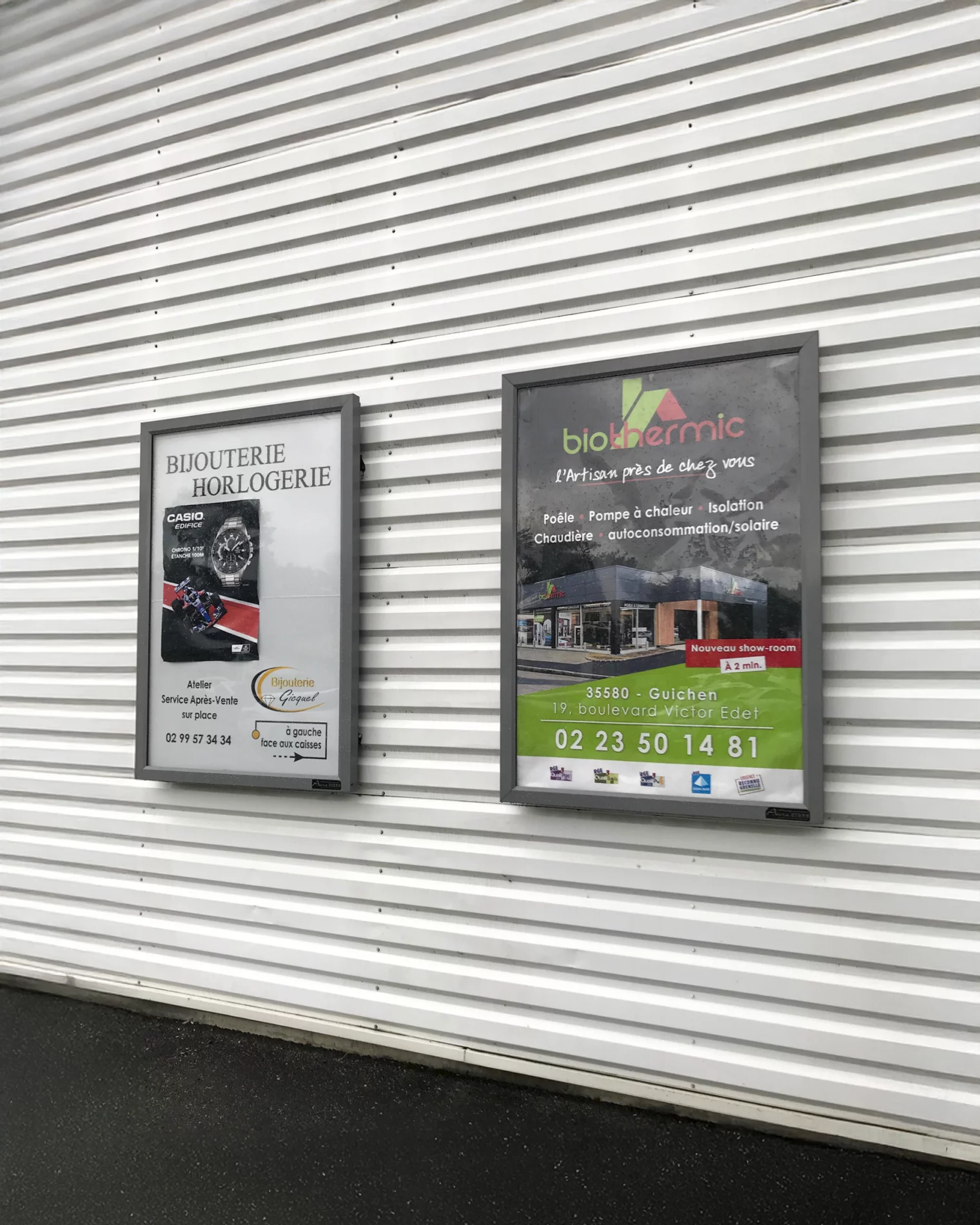 Affichage mural Caisson R