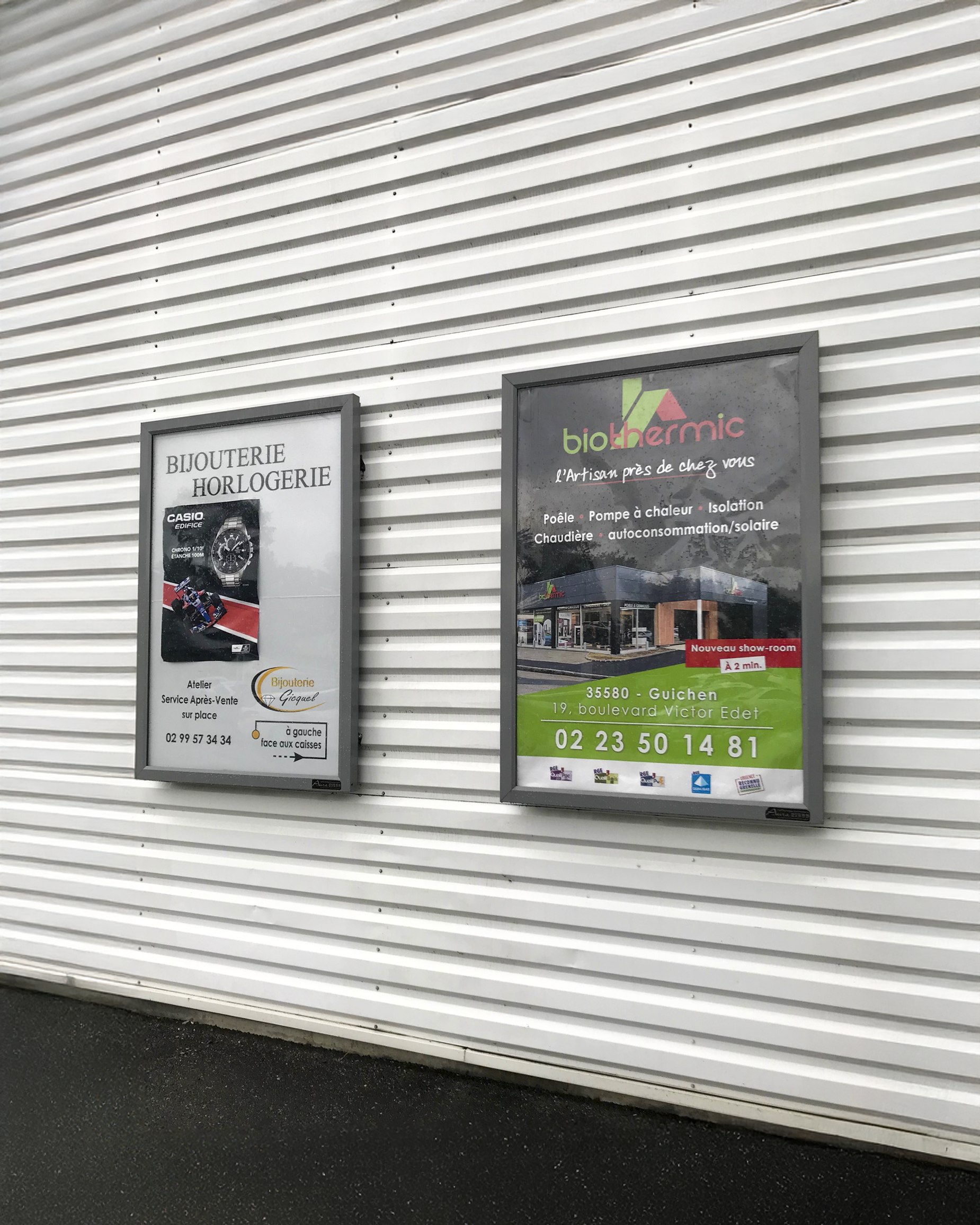 Affichage mural Caisson R